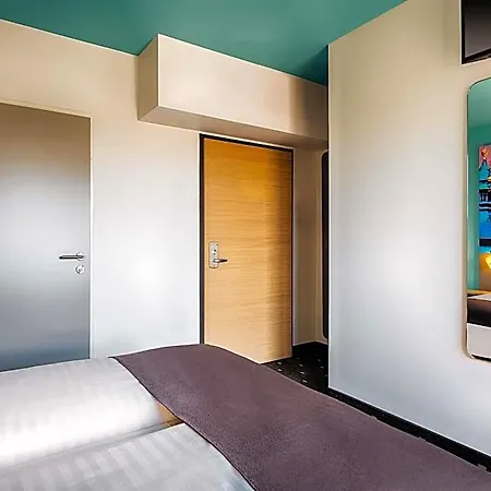 Graz-hbf Hotel Štýrský Hradec