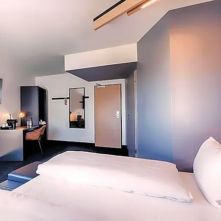 Graz-hbf Hotel Štýrský Hradec